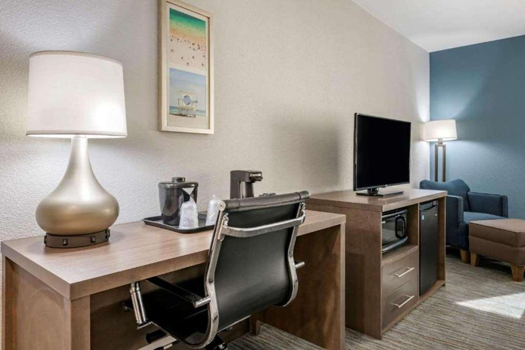 Comfort Inn & Suites Downtown Brickell-Port Of Маямі Номер фото